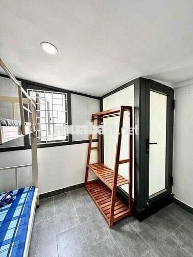Trọ Thang Máy Sân Thượng Ko Giới Hạn Người Ở Ngay Hàng Xanh