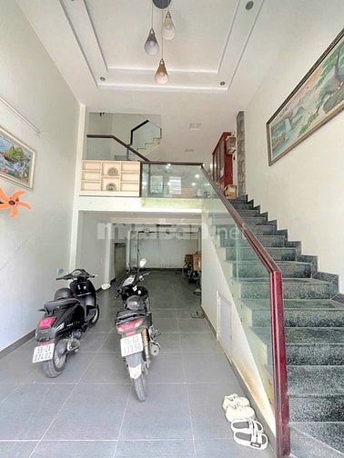 Bán Nhà Xe Hơi Vào Tận Nơi – Đường Trước Nhà 8m – Huỳnh Tấn Phát Nhà