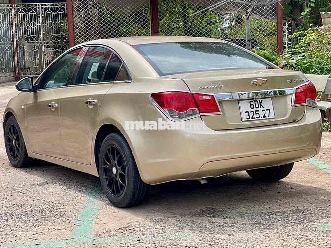 Chevrolet Cruze 2011 LS 1.6 - số sàn zin ko lỗi