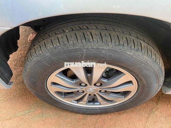 Toyota Innova 2016 2.0E fun đồ chơi