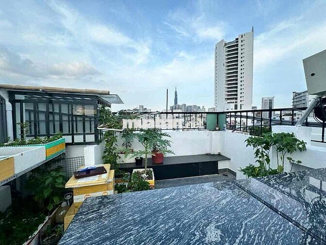 Trọ Thang Máy Sân Thượng Ko Giới Hạn Người Ở Ngay Hàng Xanh