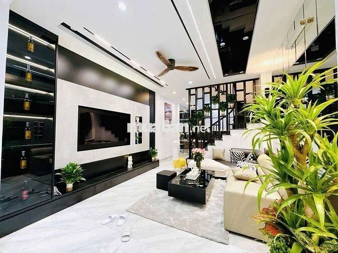 NHỈNH 10 TỶ -OTO ĐỖ CỬA -PHƯƠNG MAI 50M2 x 4T - NGÕ 4M5 -NỘI THẤT 5SAO