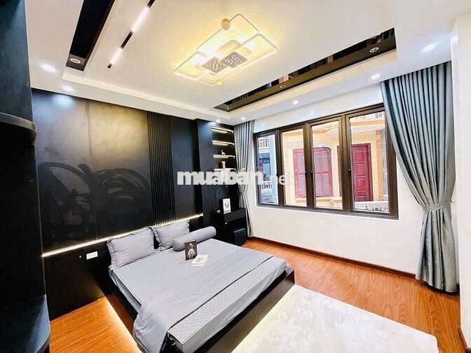 NHỈNH 10 TỶ -OTO ĐỖ CỬA -PHƯƠNG MAI 50M2 x 4T - NGÕ 4M5 -NỘI THẤT 5SAO