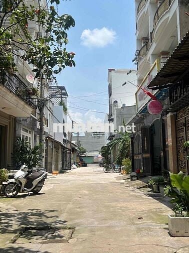 4,3 TỶ NHÀ MT THẠNH XUÂN 21 NGANG 5M NỞ HẬU 2 LẦU HXH , SHR HOÀN CÔNG