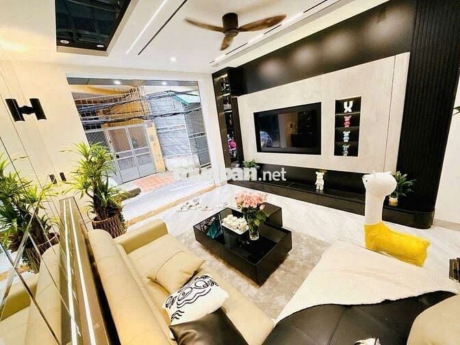 NHỈNH 10 TỶ -OTO ĐỖ CỬA -PHƯƠNG MAI 50M2 x 4T - NGÕ 4M5 -NỘI THẤT 5SAO