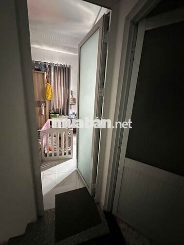 bán gấp nhà DTS 90M2/ 2TY 750,SHR,hẻm oto, Lê Trọng Tấn, 2 Lầu ,2PN