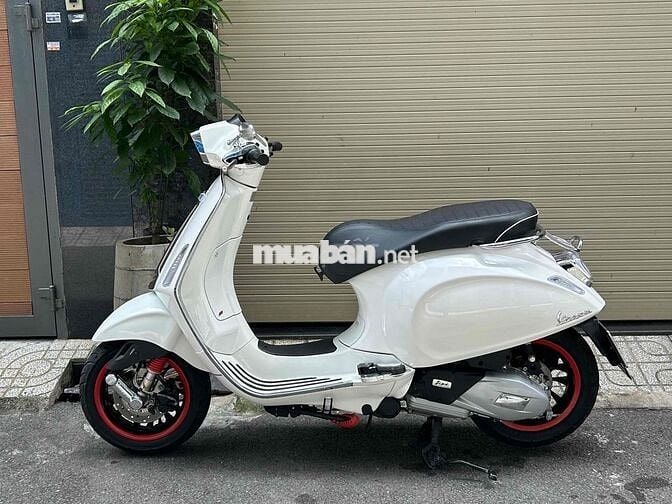 Vespa Sprint 2023 lên đồ chơi 6 củ
