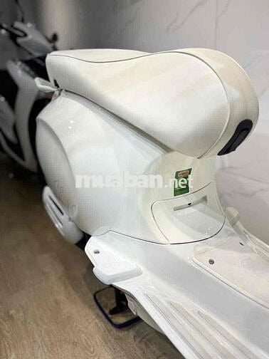 Vespa Justin bieber 125 mới chưa bấm biển