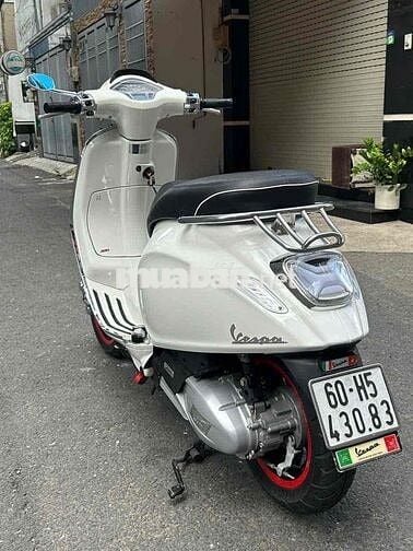 Vespa Sprint 2023 lên đồ chơi 6 củ