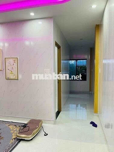 Bán nhà Hoàng Minh Giám Hoà xuân vip