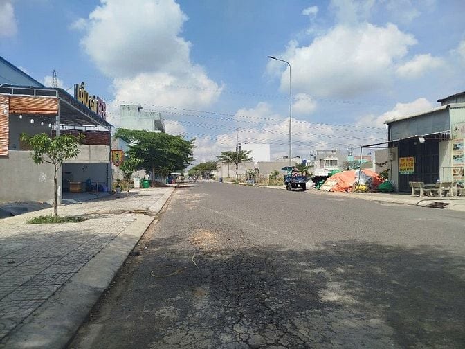 10x26 đối diện KCN Pouyuen 2 ,thích hợp kinh doanh trọ, tiện vào Q6