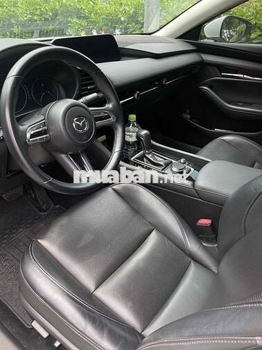 Mazda 3 2022 1.5L Luxury - 33000 km