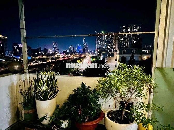 🌿 CHO THUÊ PHÒNG GÁC MÁI VIEW THÀNH PHỐ – 238 BẾN VÂN ĐỒN 🌿