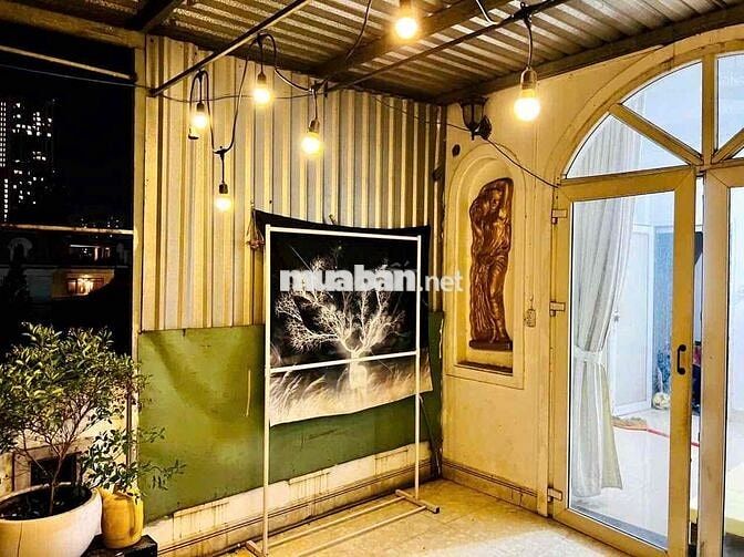 🌿 CHO THUÊ PHÒNG GÁC MÁI VIEW THÀNH PHỐ – 238 BẾN VÂN ĐỒN 🌿