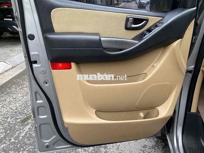 Cần bán Hyundai Grand Starex 2016 số tự động