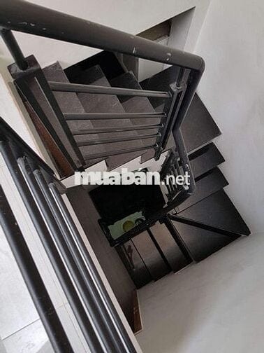 ĐƯỜNG NGUYỄN VĂN CỪ, 3 TẦNG 4PN 4WC, GIẢM CÒN 4,2 TỶ THƯƠNG LƯỢNG