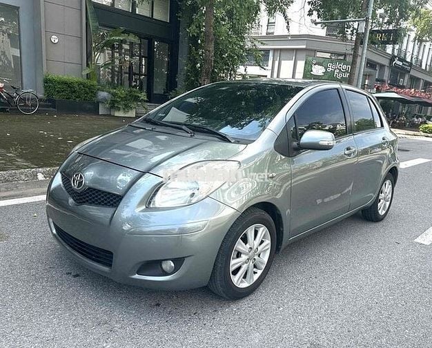 Toyota Yaris 2009 1.3 AT - 14000 km