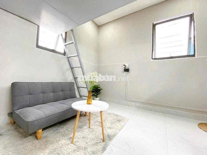 Cho thuê phòng duplex có gác 30m2 gần ueh quận 10