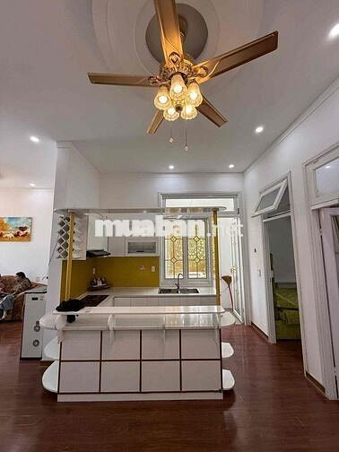 53 Phạm Ngũ Lão. Full nội thất, sân ô tô, có hồ bơi