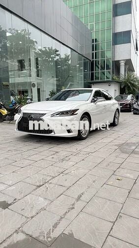 Bán Lexus ES250 Model 2020, 1 chủ, xe siêu mới..