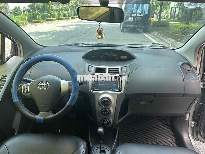 Toyota Yaris 2009 1.3 AT - 14000 km