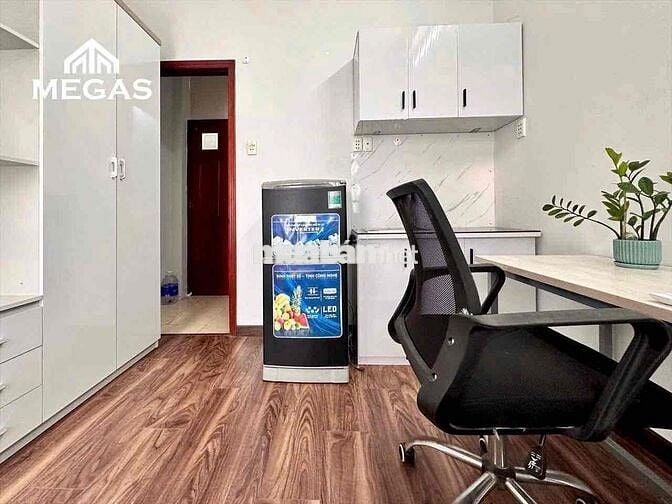 sang nhanh 6chdv full khách lời 10tr ib gấp ạ