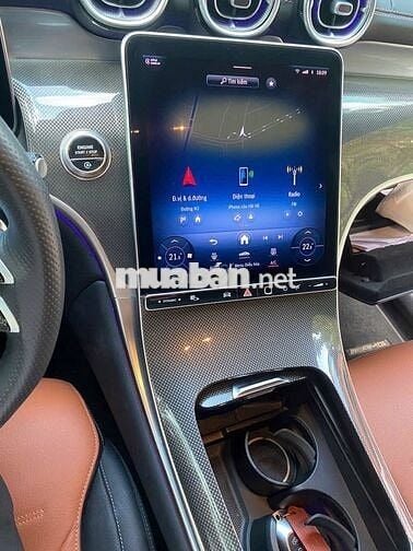 Bán GLC300 4Matic bản Allnew V1 - 9000 km