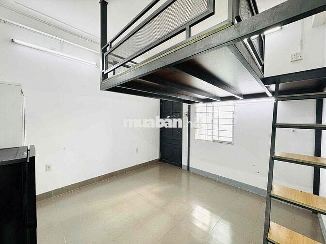 DUPLEX FULL NỘI THẤT NGAY ĐH NGUYỄN TẤT THÀNH