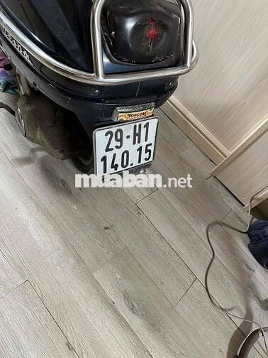 Nhà thừa xe nên thanh lý Piagio Vespa ie