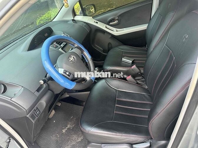 Toyota Yaris 2009 1.3 AT - 14000 km
