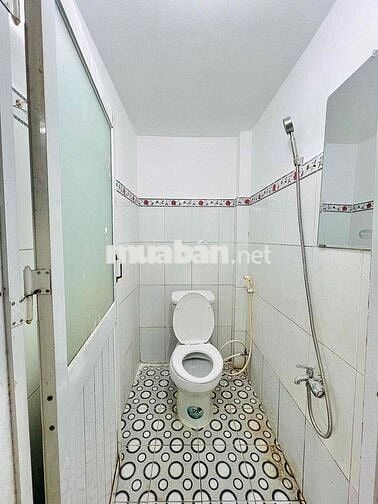 Phòng 1 Trệt 1 Lầu Ngay Đại Học Nguyễn Tất Thành