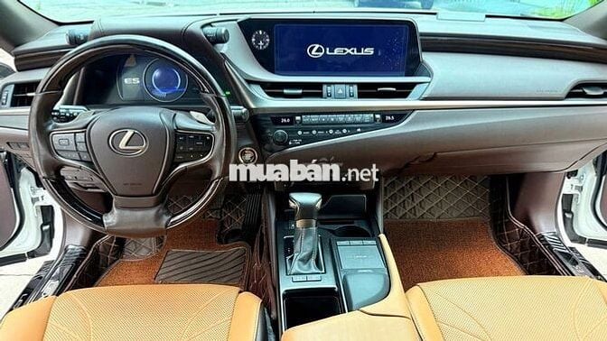 Bán Lexus ES250 Model 2020, 1 chủ, xe siêu mới..