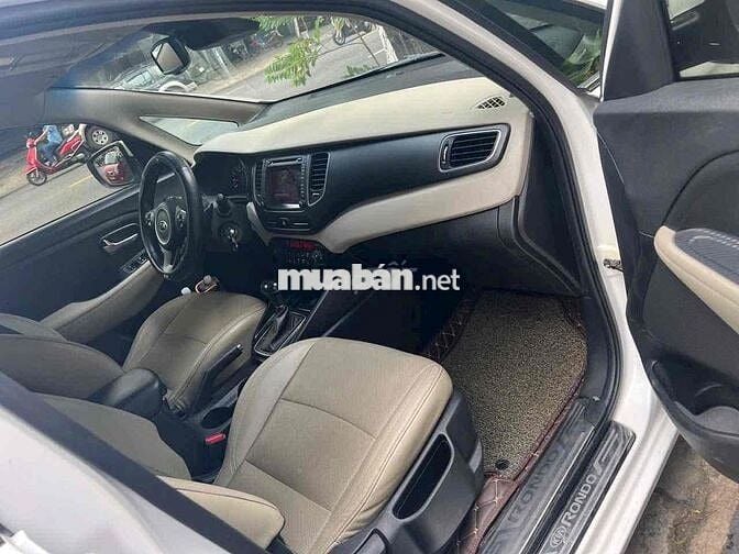 Kia Rondo 2017 2.0 GAT - 50000 km