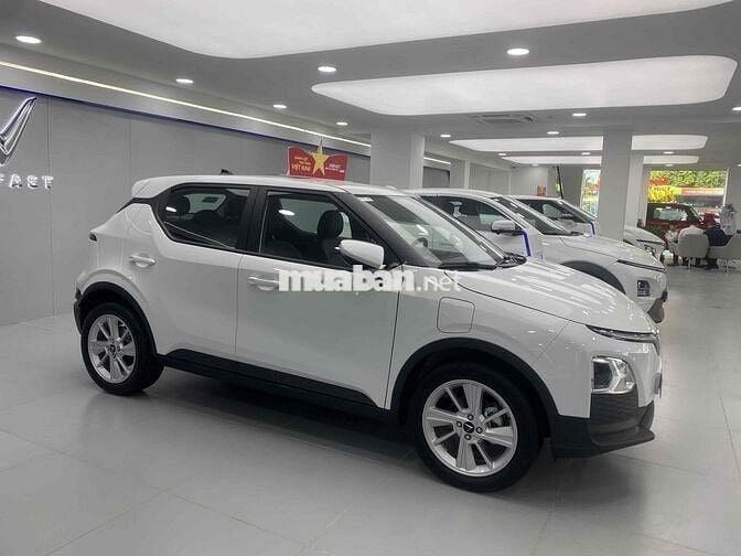 VinFast VF5 Plus 2025 tặng 3 năm bảo hiểm thân vỏ