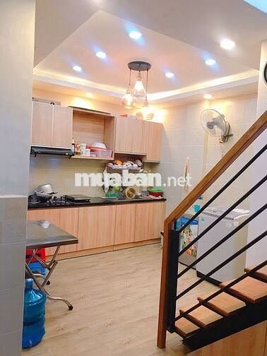 Nhà nguyên căn 5x6m Nguyễn Trãi Full NT giá chỉ 11 triệu vào ở ngay
