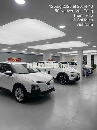 VinFast VF5 Plus 2025 tặng 3 năm bảo hiểm thân vỏ