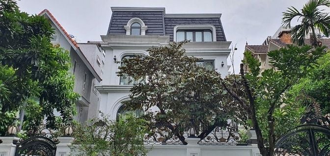 Bán biệt thự phố Trần Thủ Độ - KĐTM Pháp Vân , DT 300 m2, lô góc