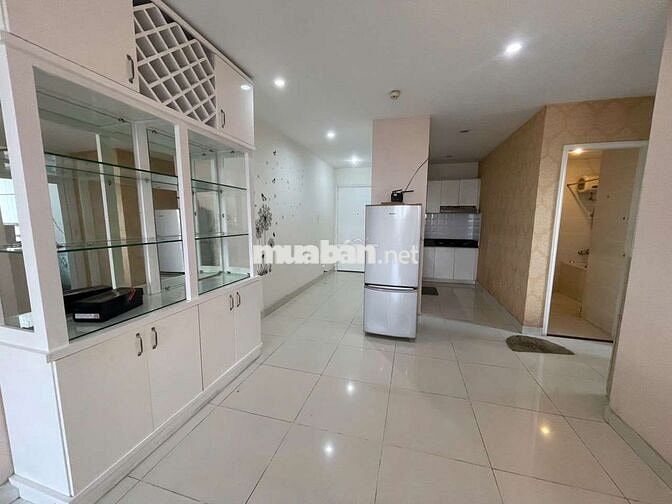Hot-90m2 2 phòng ngủ 2 wc. Nhà mới sơn sửa vào ở ngay hướng mát