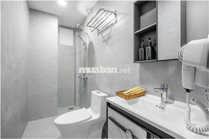 CĂN HỘ TÁCH BẾP FULL NT NGAY BỜ KÈ HOÀNG SA - TRƯỜNG SA - CMT8