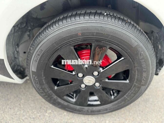 Toyota Yaris 2009 1.3 AT - 108000 km