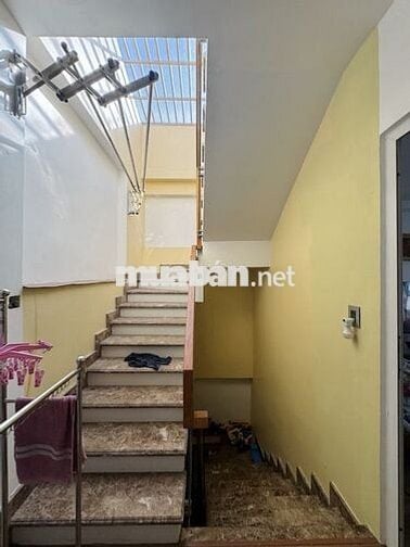 Bán nhà 4 Tầng Thủ Đức,SHR đường xe hơi,GÓC 2 MẶT TIỀN hẻm
