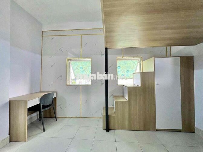 Phòng có gác - Full nội thất - 2 cửa sổ lớn - Thang máy - ngay Parcmal