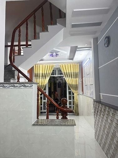 BÁN NHÀ 1 XẸT Q.12 (3.2x10), 2 LẦU, SỔ HỒNG CHUNG, GIÁ 2 TỶ 190TR