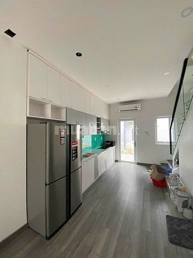 Bán gấp căn nhà 2PN 2WC, 78m2 ở KĐT Nam Phan Thiết, 900 triệu, Hàm
