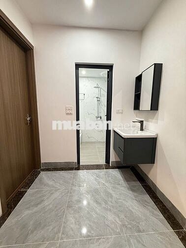 Nhà đẹp xây mới phố Hạ Yên - Cầu Giấy 33m2 oto đỗ cửa về ở luôn