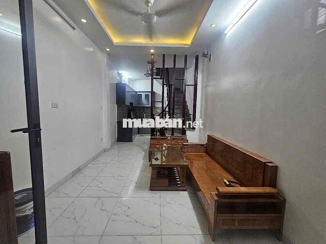 Bán nhanh, bán gấp Nhà gần mặt phố Quang Trung, thoáng sáng tiện ích