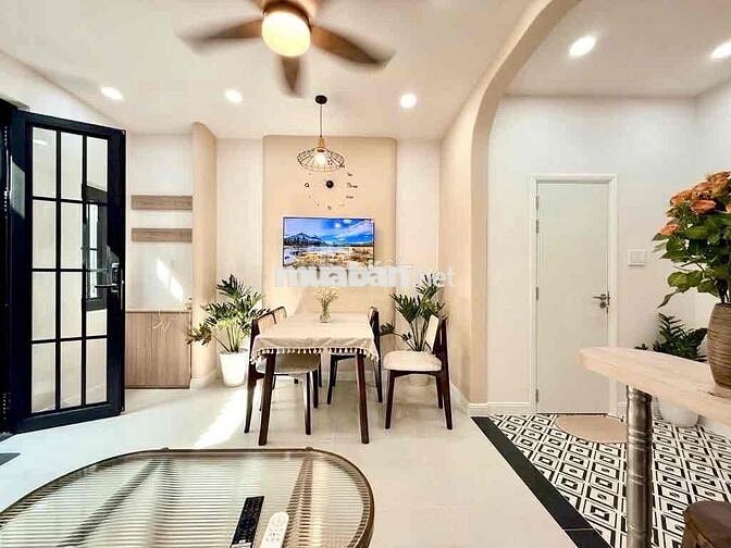 Nhà đẹp 3 tầng Lê Văn Sỹ Q3 full NT cao cấp giá chỉ 4.xx TỶ TL. ở ngay