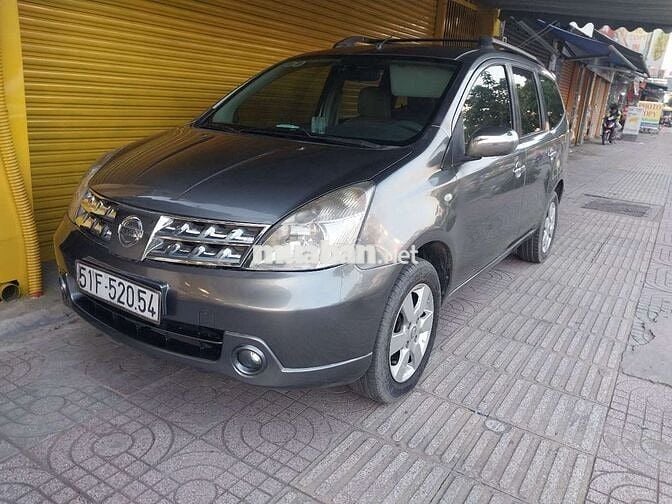 Nissan livina số tự động Đ2011