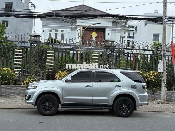 Toyota Fortuner 2016.Số sàn.Máy dầu - 138000 km
