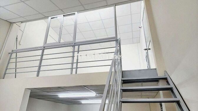 Cần cho thuê nhà cấp 4 bP ĐHT Q12. DT 4,3*13. 1 PN 1 WS hẻm xe hơi